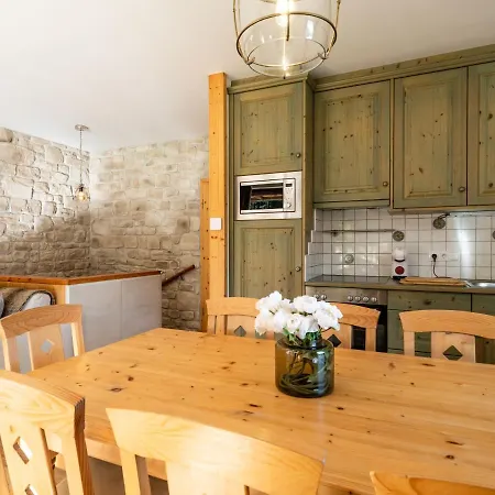 Apartment Chalet Xandorini - Haus Bel Monte Bad Kleinkirchheim